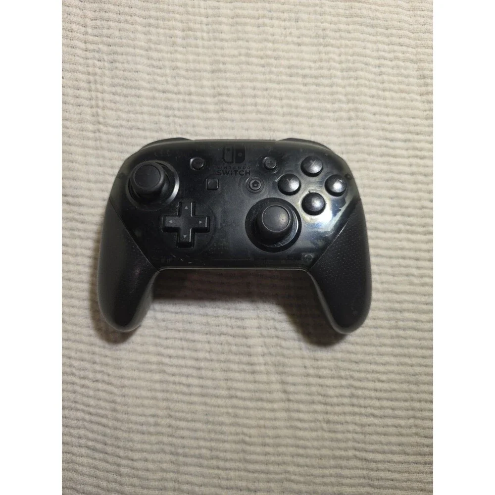 Nintendo Switch Pro Controller HAC-013 Authentic Black For Parts Or Repair FPOR